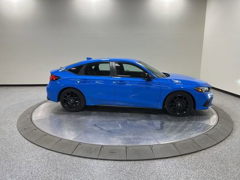 Used 2024 Honda Civic Sport image 6