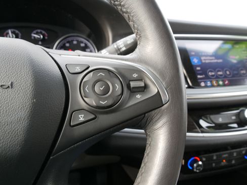 Certified 2021 Buick Enclave Essence image 22