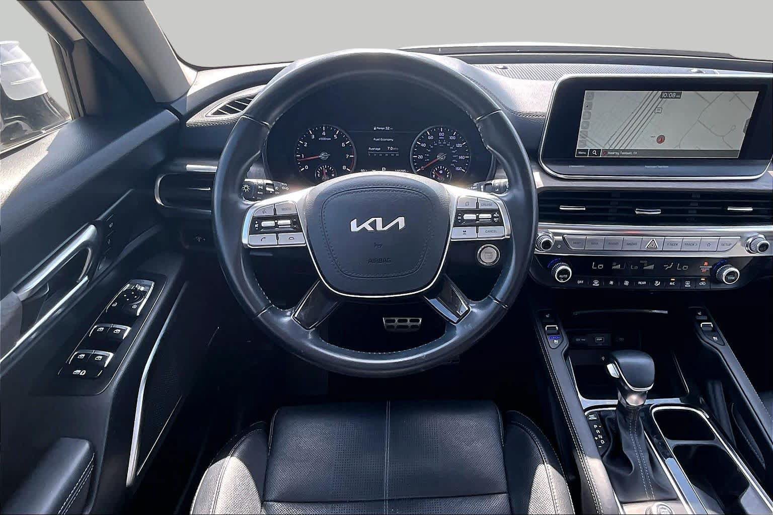 Used 2022 Kia Telluride SX w/ Towing Package FWD image 6