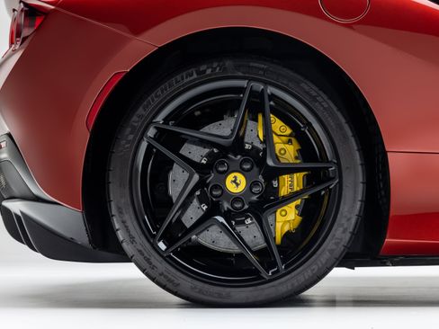 Certified 2022 Ferrari F8 Tributo RWD image 16
