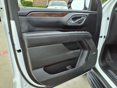 Used 2023 Chevrolet Suburban Premier AWD/4WD image 20