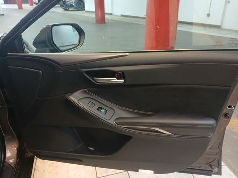 Used 2019 Toyota Avalon XSE image 25