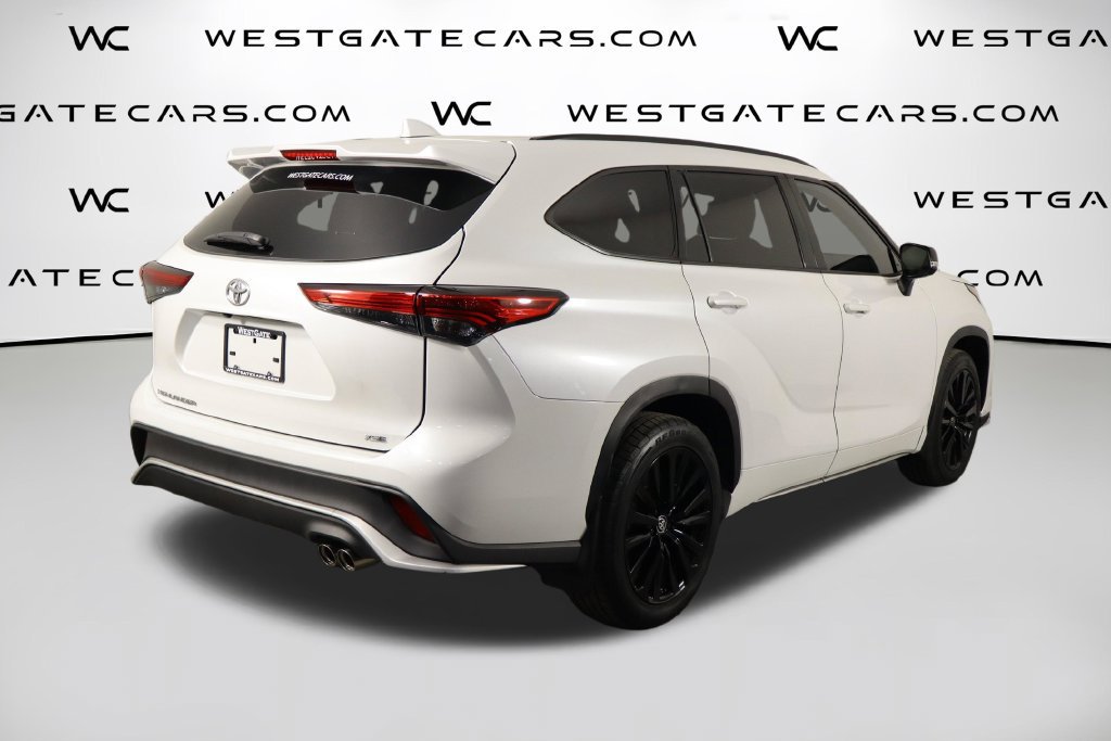 Used 2023 Toyota Highlander XSE FWD image 45