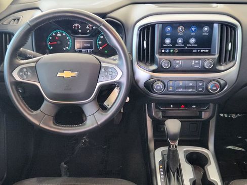 Used 2022 Chevrolet Colorado LT RWD image 25
