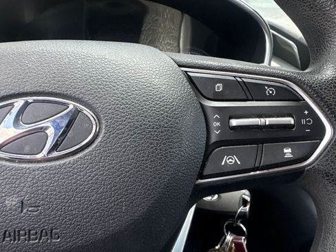 Used 2021 Hyundai Santa Fe SE FWD image 5