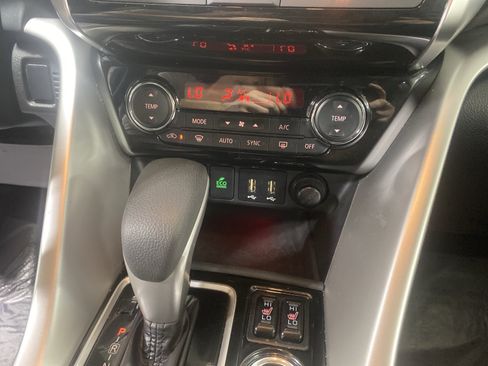 Used 2025 Mitsubishi Eclipse Cross SE AWD/4WD image 22