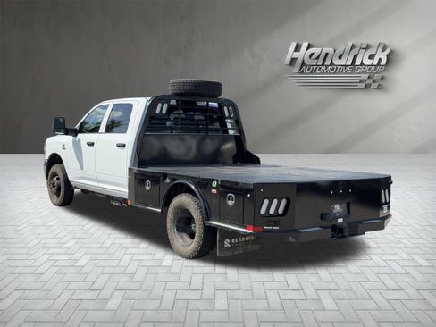 Used 2024 RAM 3500 Tradesman w/ Chrome Appearance Group AWD/4WD image 7