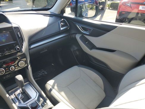 Used 2019 Subaru Forester Premium image 18