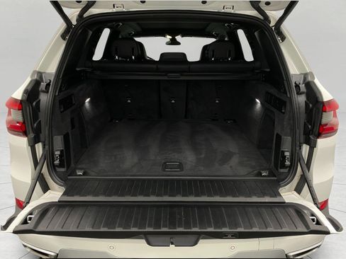 Certified 2022 BMW X5 xDrive40i image 7