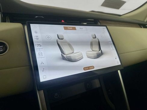 Used 2025 Land Rover Discovery Sport S image 23