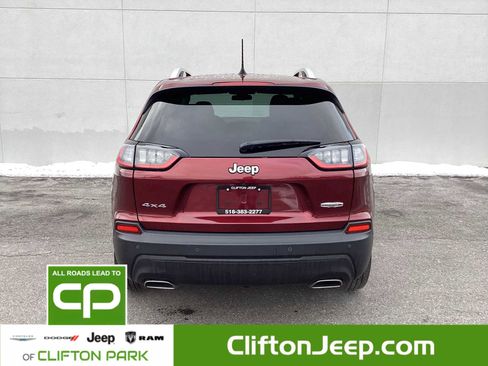 Certified 2020 Jeep Cherokee Latitude Plus w/ Cold Weather Group image 5