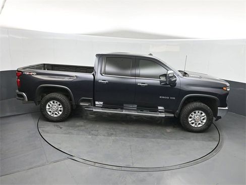 Used 2024 Chevrolet Silverado 2500 LTZ image 28