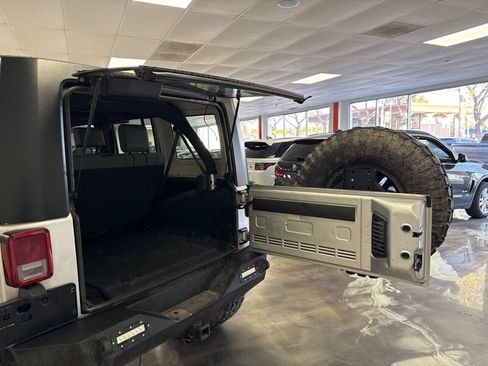 Used 2010 Jeep Wrangler Unlimited Sport AWD/4WD image 23
