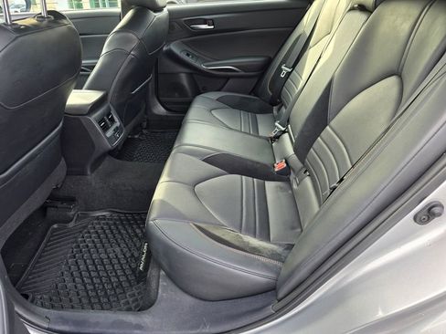 Used 2021 Toyota Avalon XSE image 20