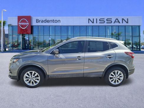Used 2020 Nissan Rogue Sport SV FWD image 8