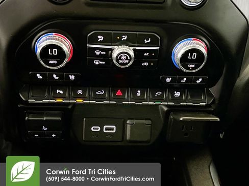 Used 2020 GMC Sierra 1500 Denali w/ Denali Ultimate Package AWD/4WD image 9