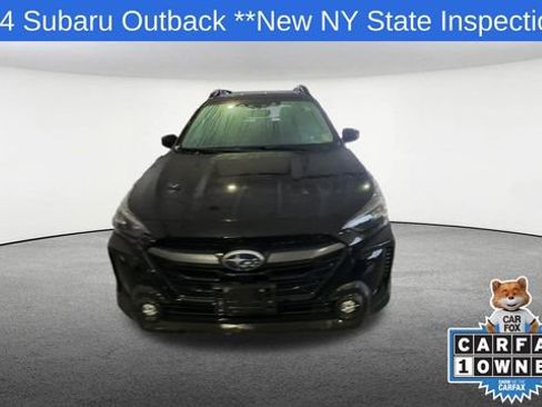 Used 2024 Subaru Outback Premium image 3
