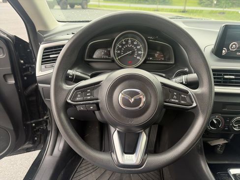 Used 2018 MAZDA MAZDA3 Sport w/ Preferred Equipment Package FWD image 28