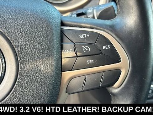 Used 2014 Jeep Cherokee Limited w/ Luxury Group AWD/4WD image 15