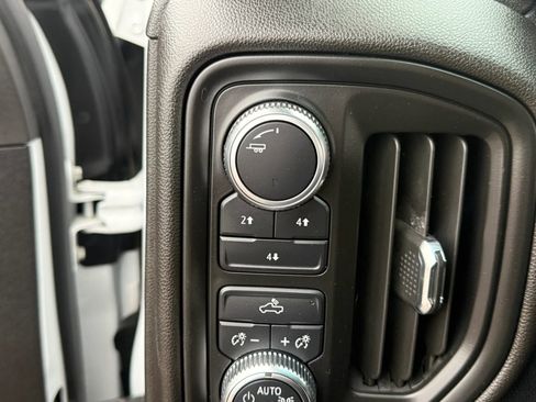 Used 2023 GMC Sierra 2500 Pro w/ Convenience Package image 33