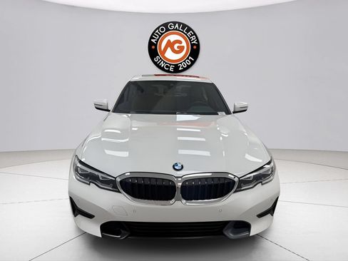 Used 2022 BMW 330i xDrive Sedan w/ Premium Package 2 AWD/4WD image 8
