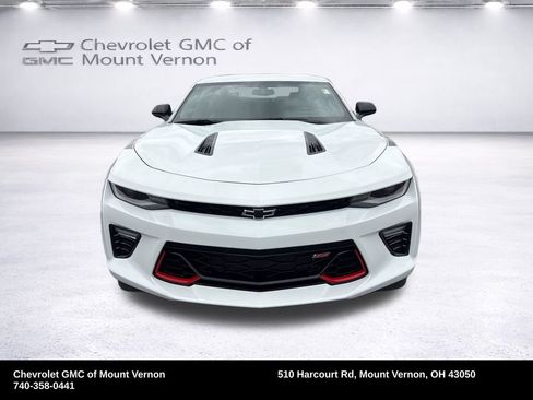 Used 2018 Chevrolet Camaro SS w/ Redline Edition RWD image 10