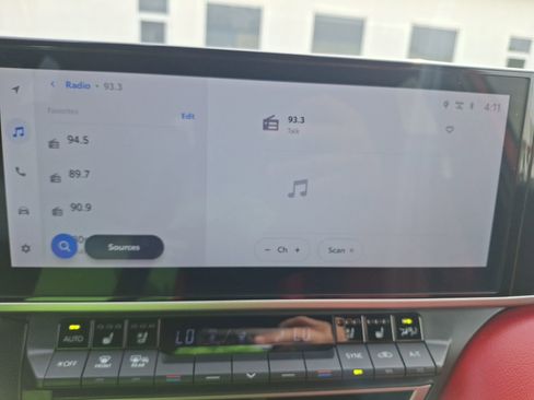 Used 2025 Toyota Camry XSE w/ Premium Package image 24