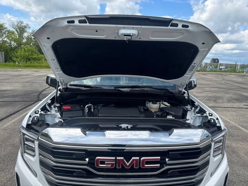 Used 2025 GMC Sierra 1500 SLT AWD/4WD image 27