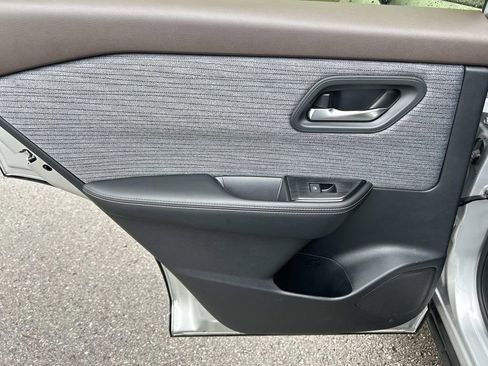 Certified 2023 Nissan Rogue SV AWD/4WD image 21