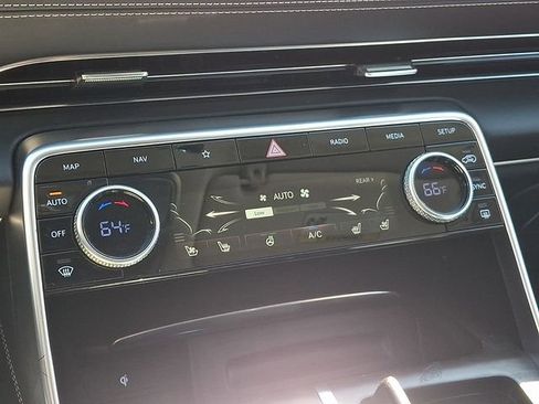 Used 2024 Genesis GV80 3.5T AWD/4WD image 19