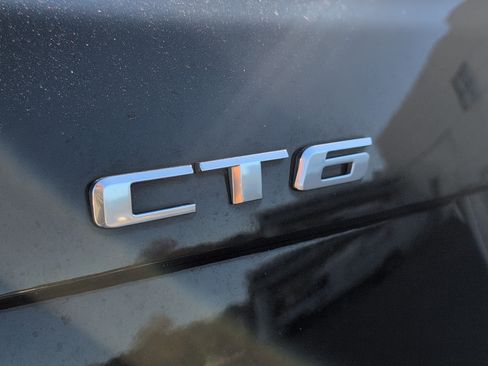 Used 2018 Cadillac CT6 Luxury image 10