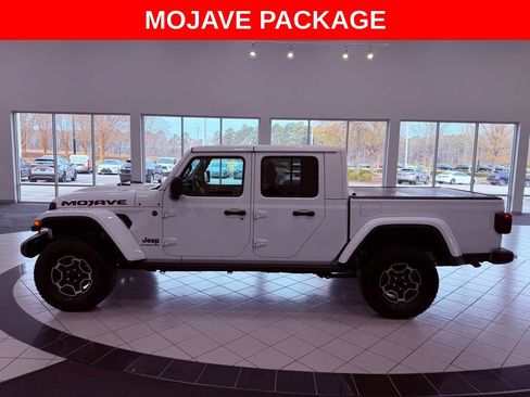 Used 2022 Jeep Gladiator Mojave w/ LED Lighting Group image 4