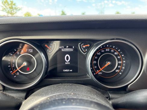 Used 2018 Jeep Wrangler Unlimited Sport S AWD/4WD image 26