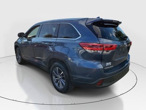 Used 2019 Toyota Highlander XLE image 35