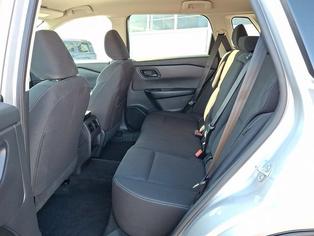 Used 2024 Nissan Rogue S FWD image 11