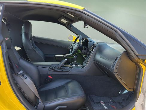 Used 2008 Chevrolet Corvette Z06 w/ Preferred Equipment Group RWD image 13