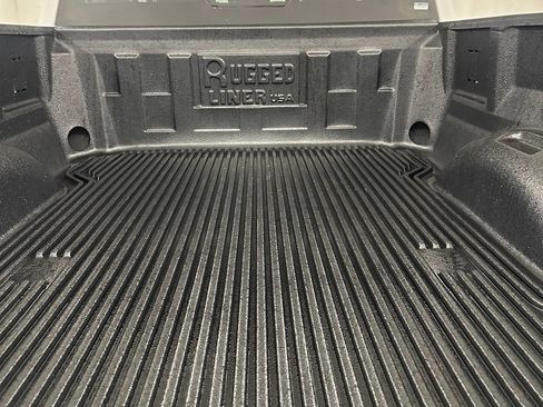 Used 2020 Ford F150 Lariat w/ Equipment Group 502A Luxury AWD/4WD image 31