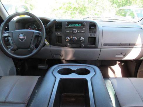 Used 2008 GMC Sierra 1500 W/T w/ Work Truck Preferred Package RWD image 14