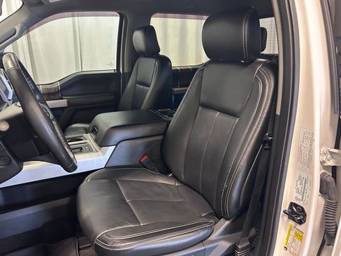 Used 2020 Ford F150 Lariat w/ Equipment Group 502A Luxury image 8