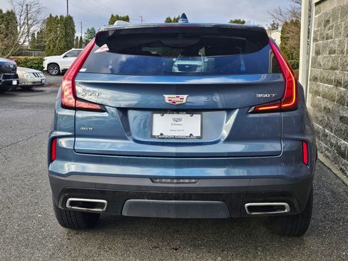 Used 2025 Cadillac XT4 Premium Luxury image 7