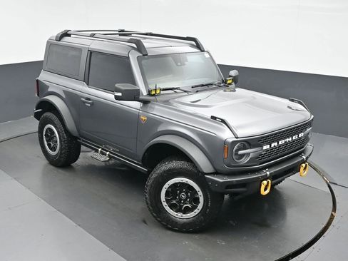 Used 2021 Ford Bronco Badlands image 31