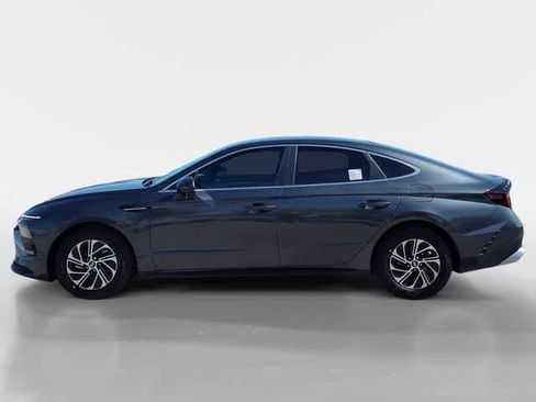 New 2026 Hyundai Sonata Blue FWD image 2