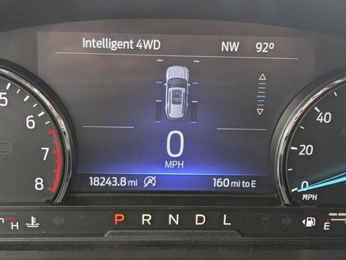 Used 2023 Ford Explorer XLT AWD/4WD image 26