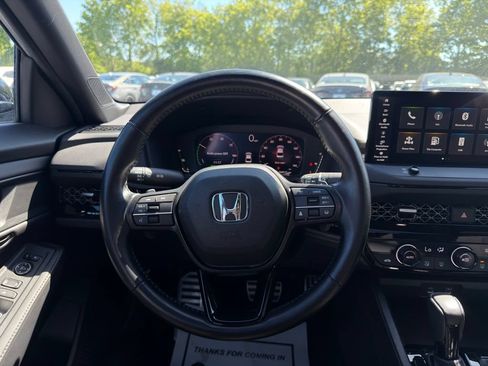 Used 2023 Honda Accord Sport image 13
