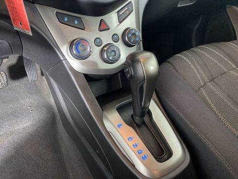 Used 2013 Chevrolet Sonic LT image 16