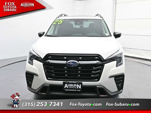 Used 2025 Subaru Ascent Bronze Edition image 3