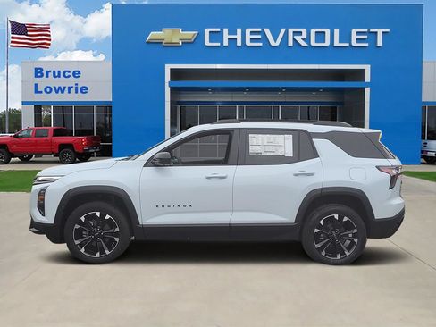 New 2026 Chevrolet Equinox RS w/ Convenience Package III FWD image 2