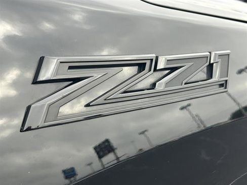 Used 2023 Chevrolet Silverado 1500 LT Trail Boss w/ LT Trail Boss Premium Package image 9