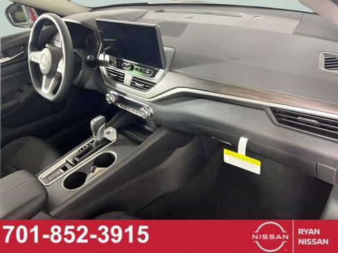 New 2025 Nissan Altima 2.5 SV w/ SV Special Edition Package image 28