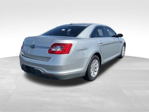 Used 2011 Ford Taurus SE image 7